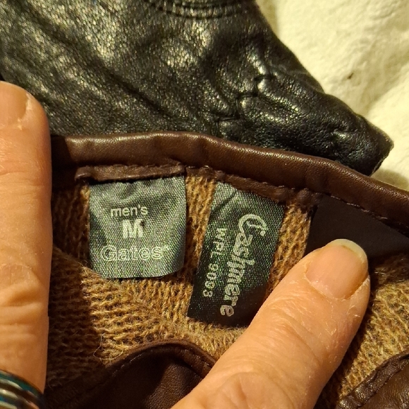 Black and Brown Leather Gloves with Textured Finish - Picture 3 of 3